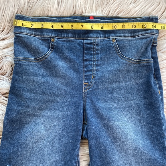 SPANX Denim Legging Distressed Jeans Medium Wash 6 - Picture 6 of 10